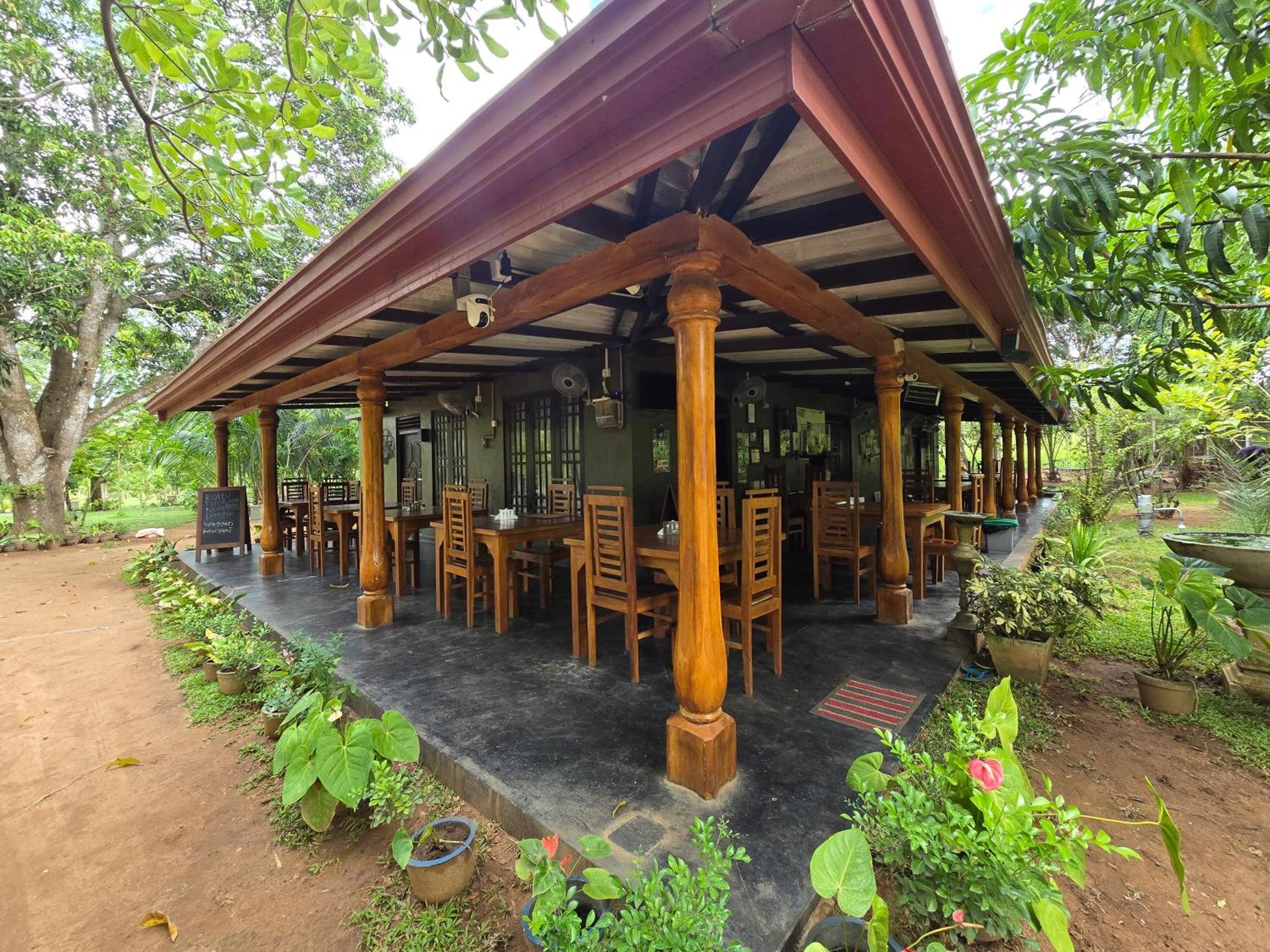 Wilpattu Homestay By Ceylon Extérieur photo